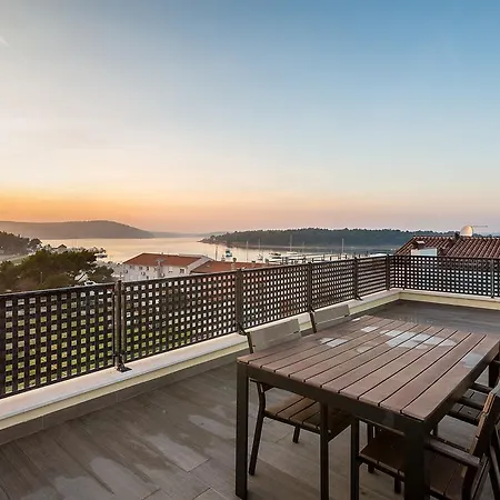 Apartament Golden Sun *