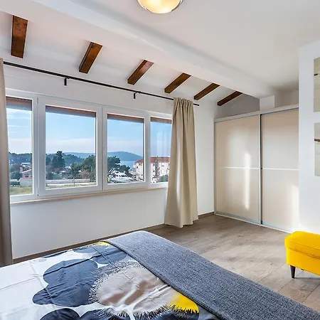 Golden Sun Apartament *